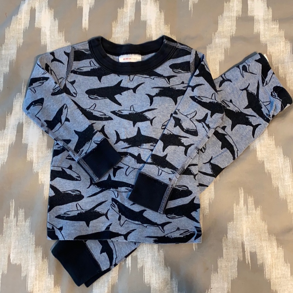 Hanna Andersson shark Pj’s